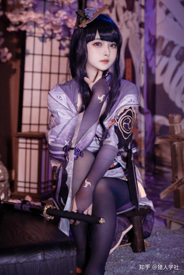 白莉爱吃巧克力Cosplay写真精选图片 白莉爱吃巧克力Cosplay写真精选图片