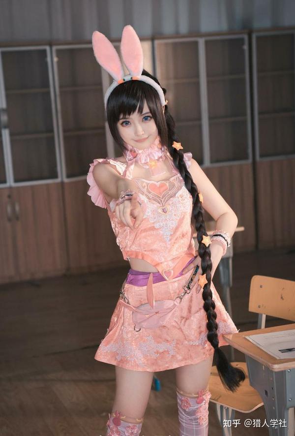 白莉爱吃巧克力高清Cosplay写真图片大全