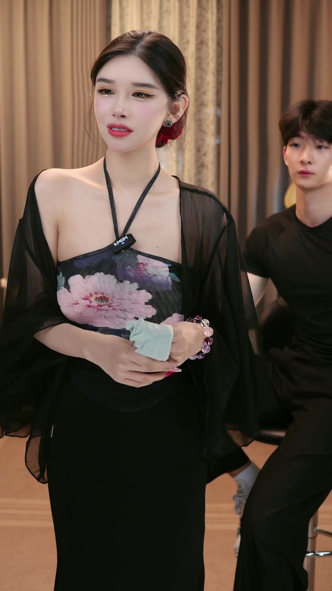 小恩写真图片合集与社交主页