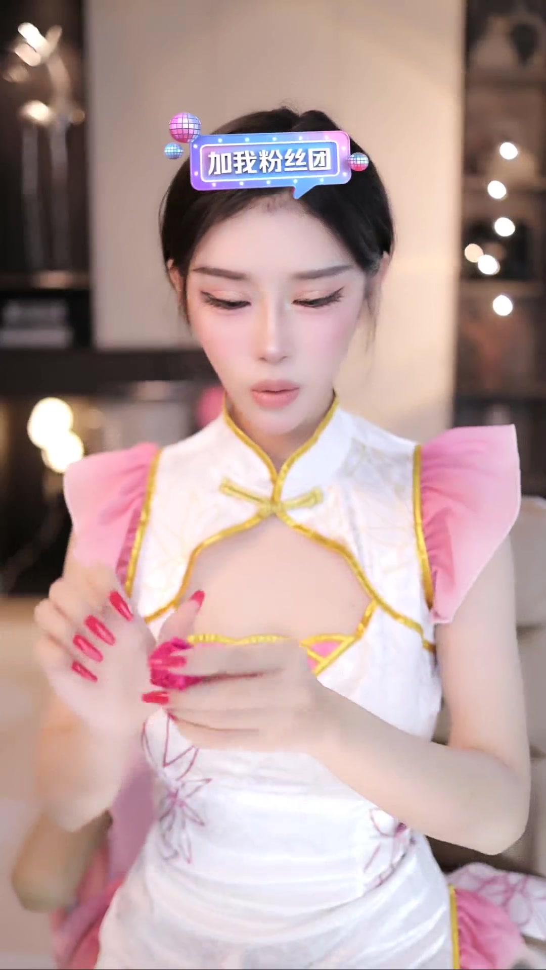 小恩写真图片合集与社交主页