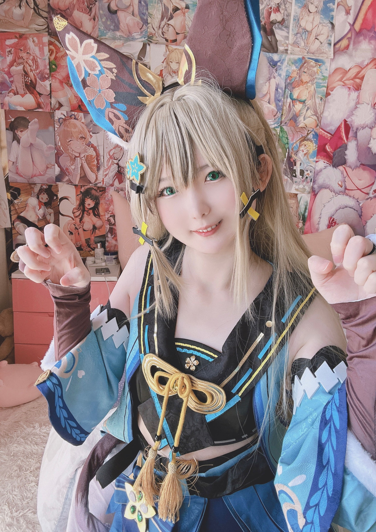 习呆呆Cosplay写真图鉴与个人简介