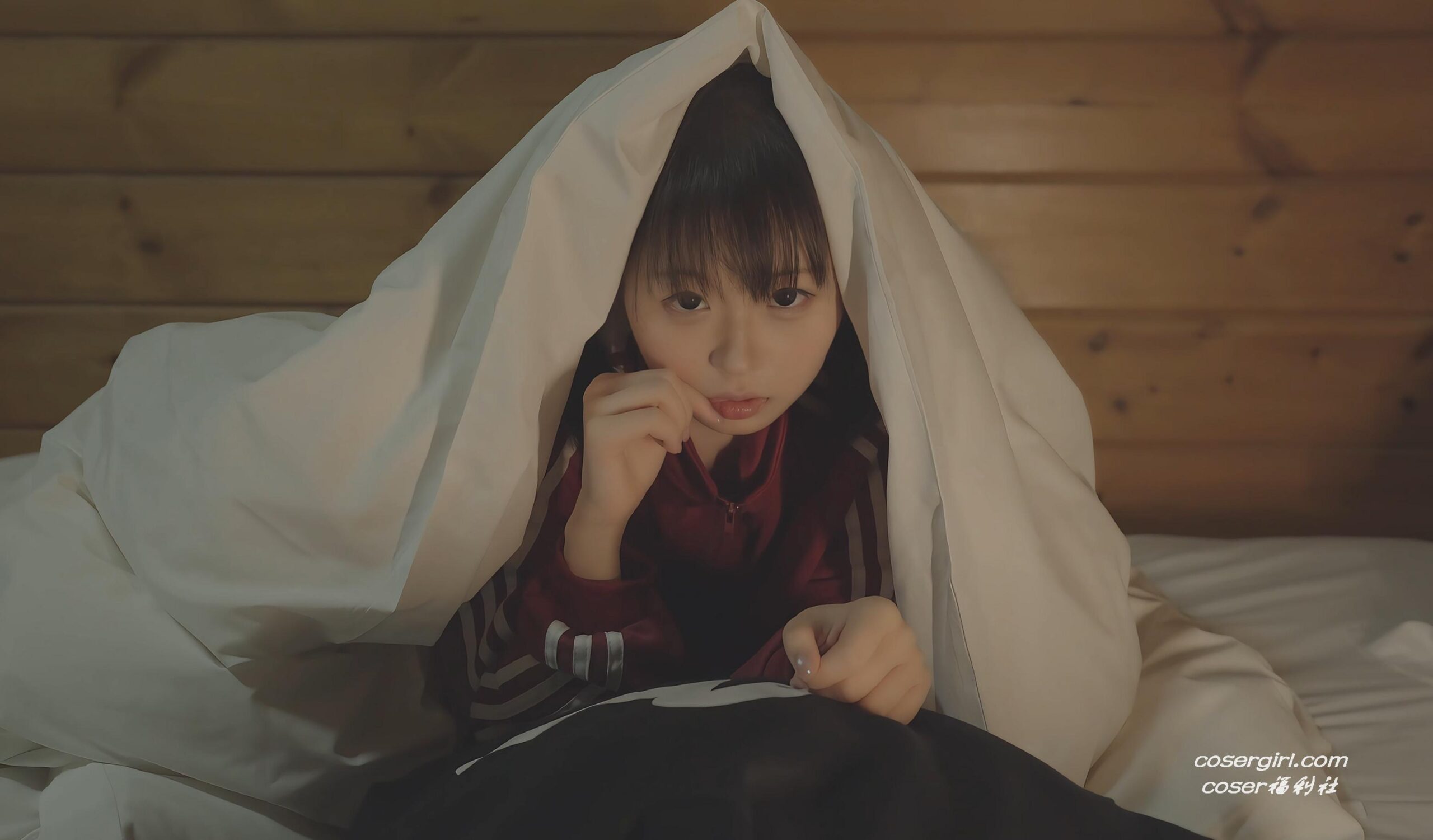 幼水铃衣写真图片合集与社交主页