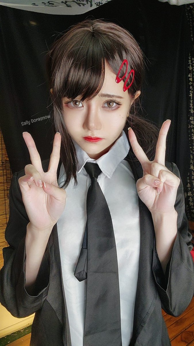 Sally DorasnowCosplay写真图鉴与资料