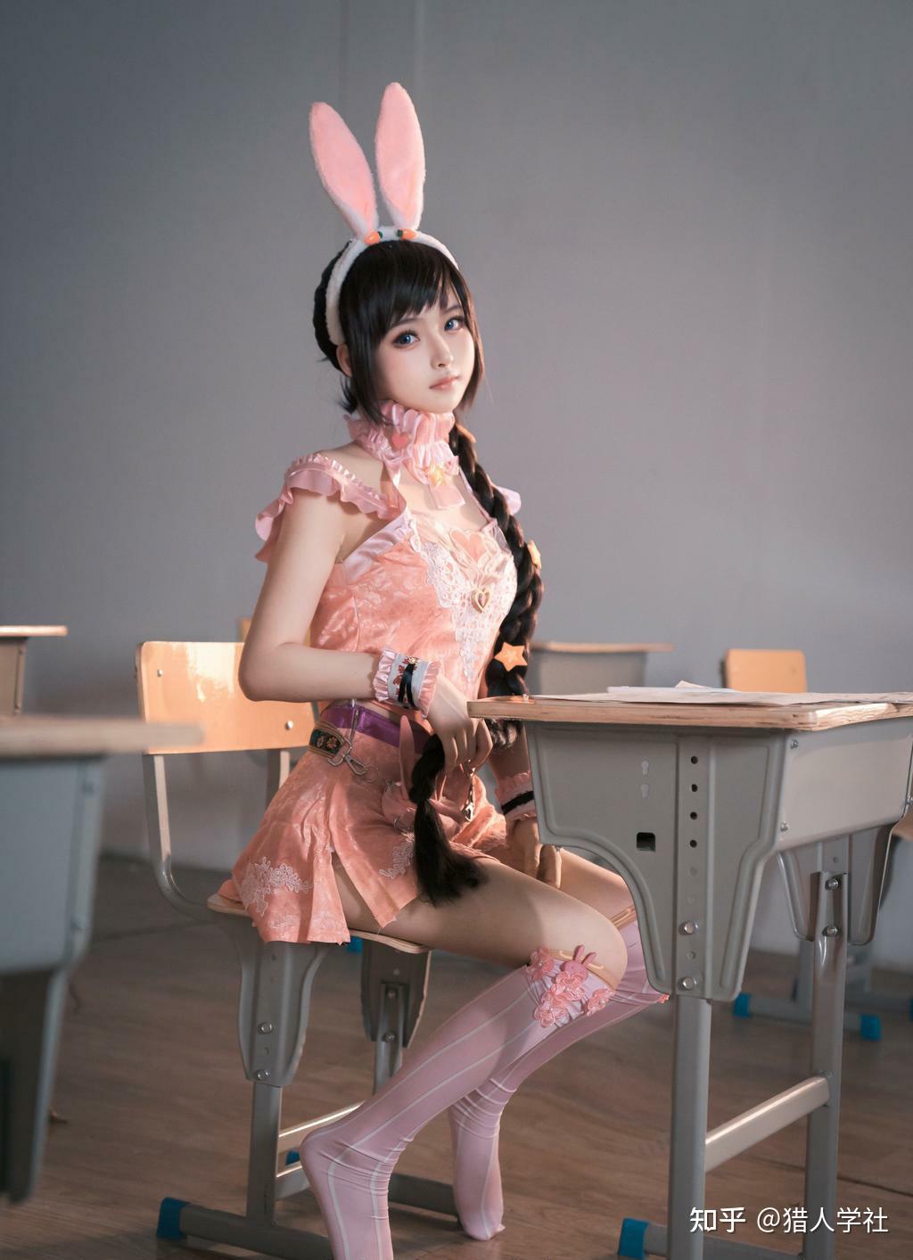 白莉爱吃巧克力高清Cosplay写真图片大全