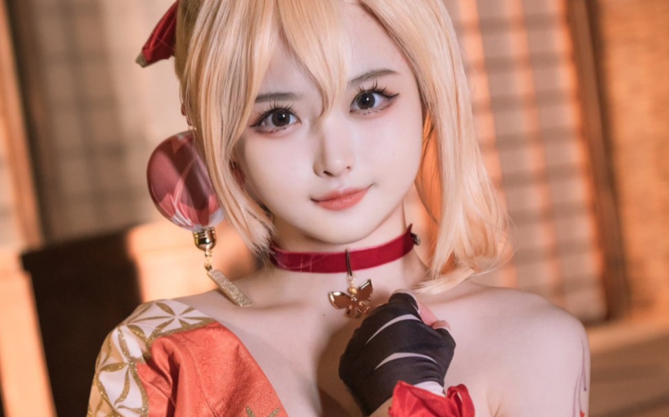 白莉爱吃巧克力Cosplay写真精选图片