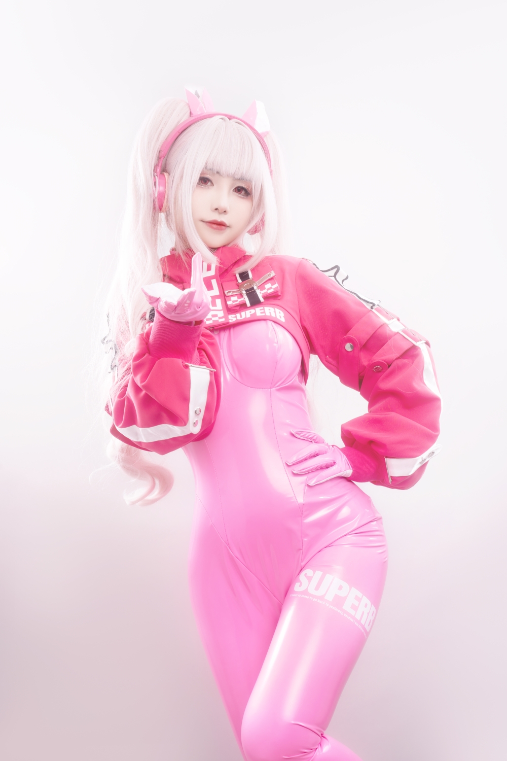 爆机少女喵小吉最新Cosplay写真