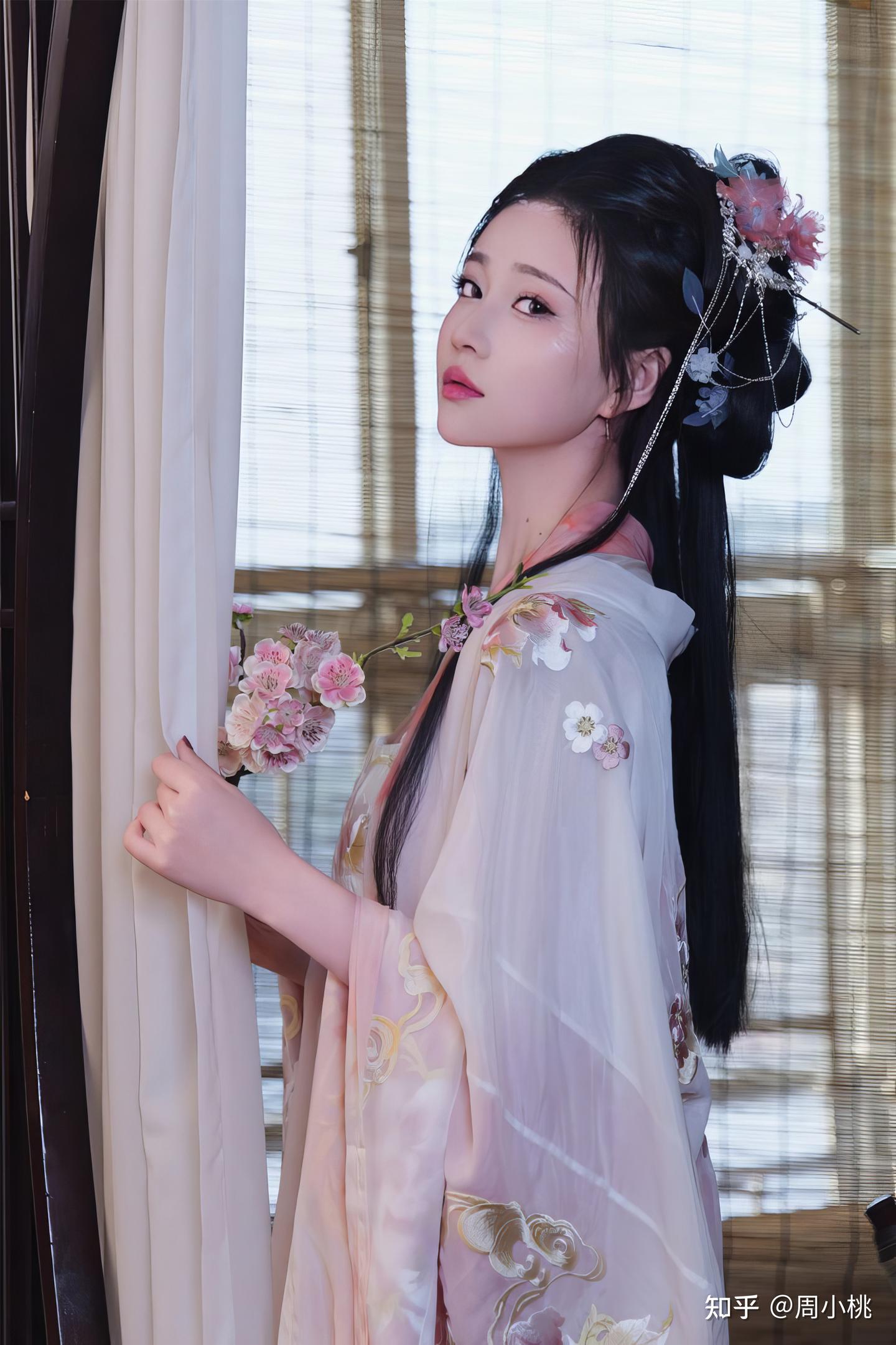 年年nnian写真摄影图片合集·Cosplay创作作品展示