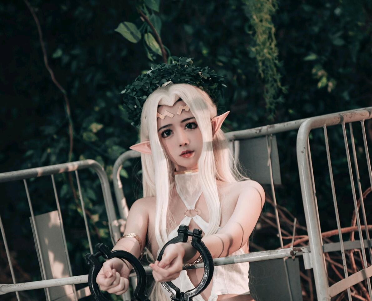 小礼好困角色扮演写真作品总览