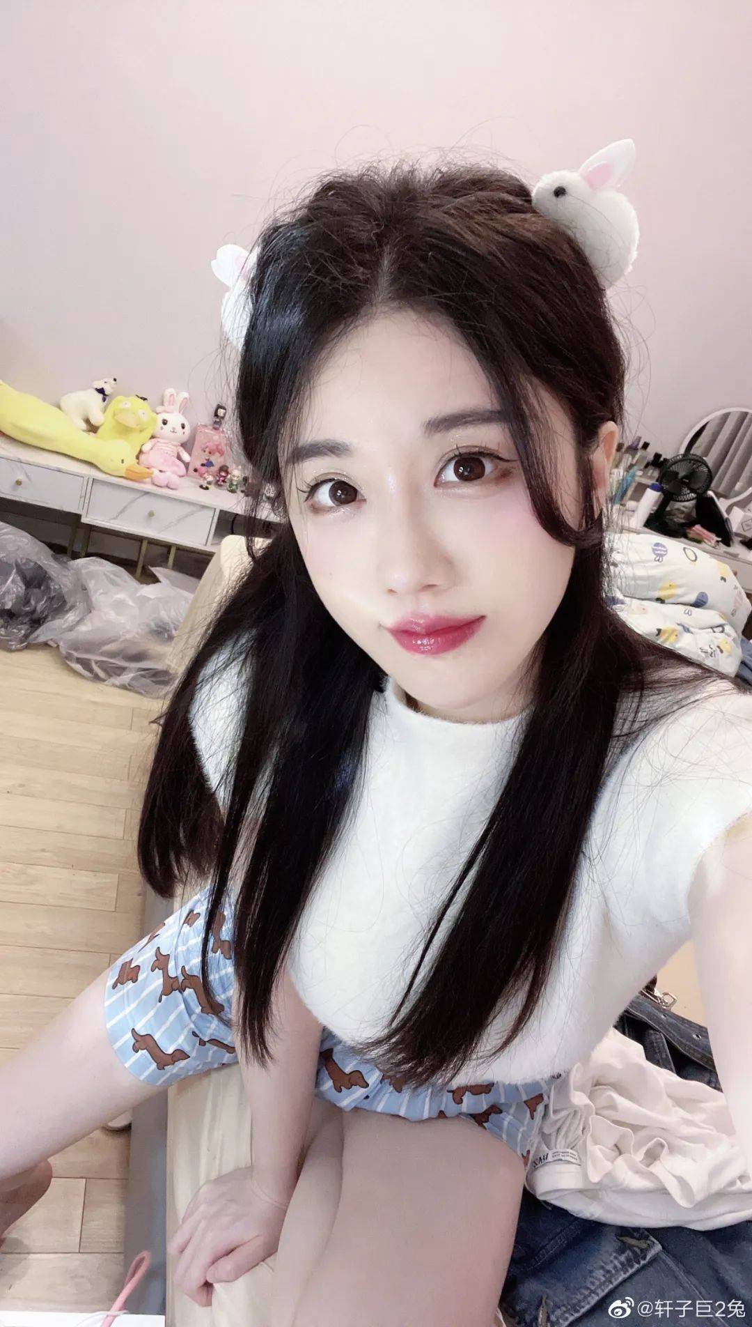 轩子巨二兔精选写真图集