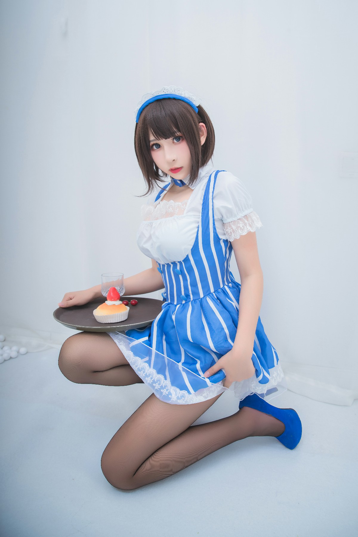 幼水铃衣Cosplay写真精选图集·高清作品展示