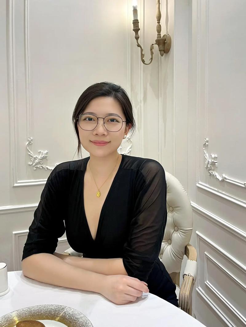 秦嘉倪最新角色扮演高清写真图片精选集