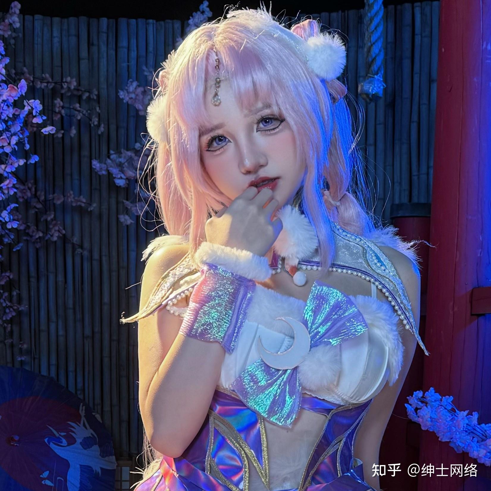 阿薰kaoriCosplay写真作品全集与人物简介 阿薰kaoriCosplay写真作品全集与人物简介