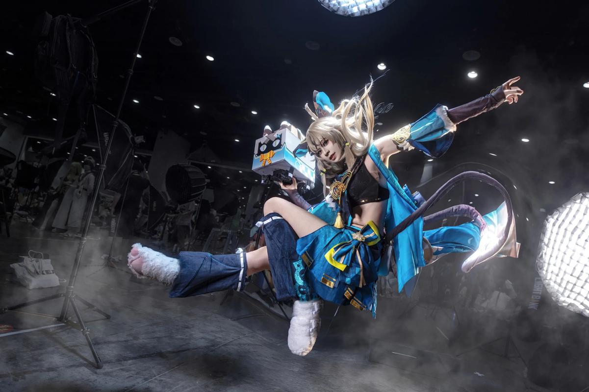 困困Cosplay写真高清图片精选与人物百科