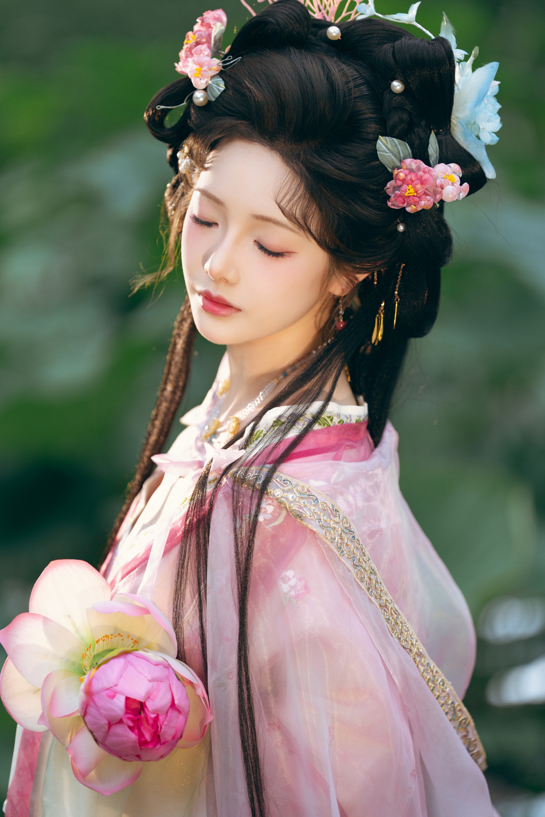 雯妹不讲道理角色扮演写真高清图片合集欣赏