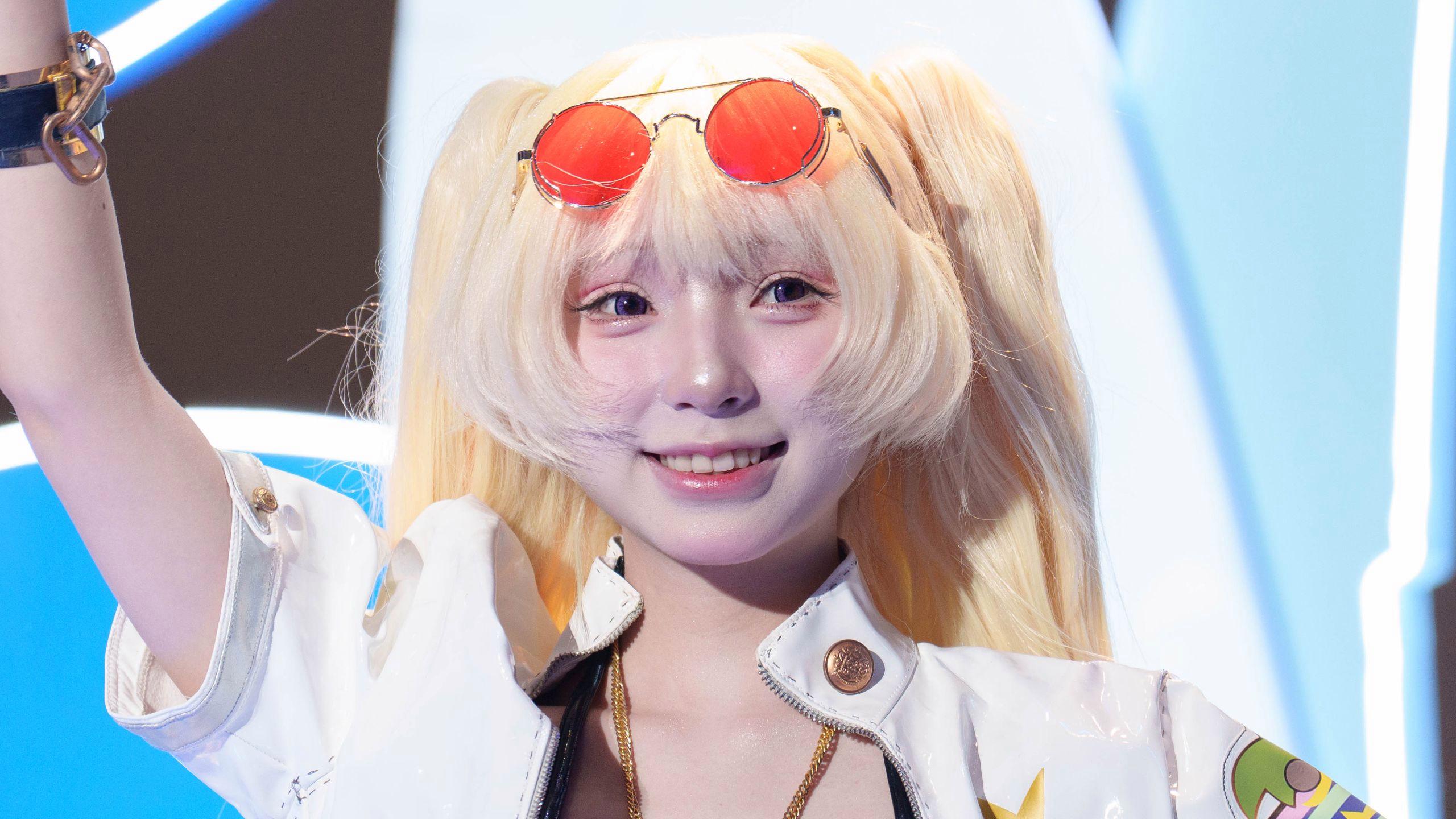 花铃 角色还原摄影写真 4